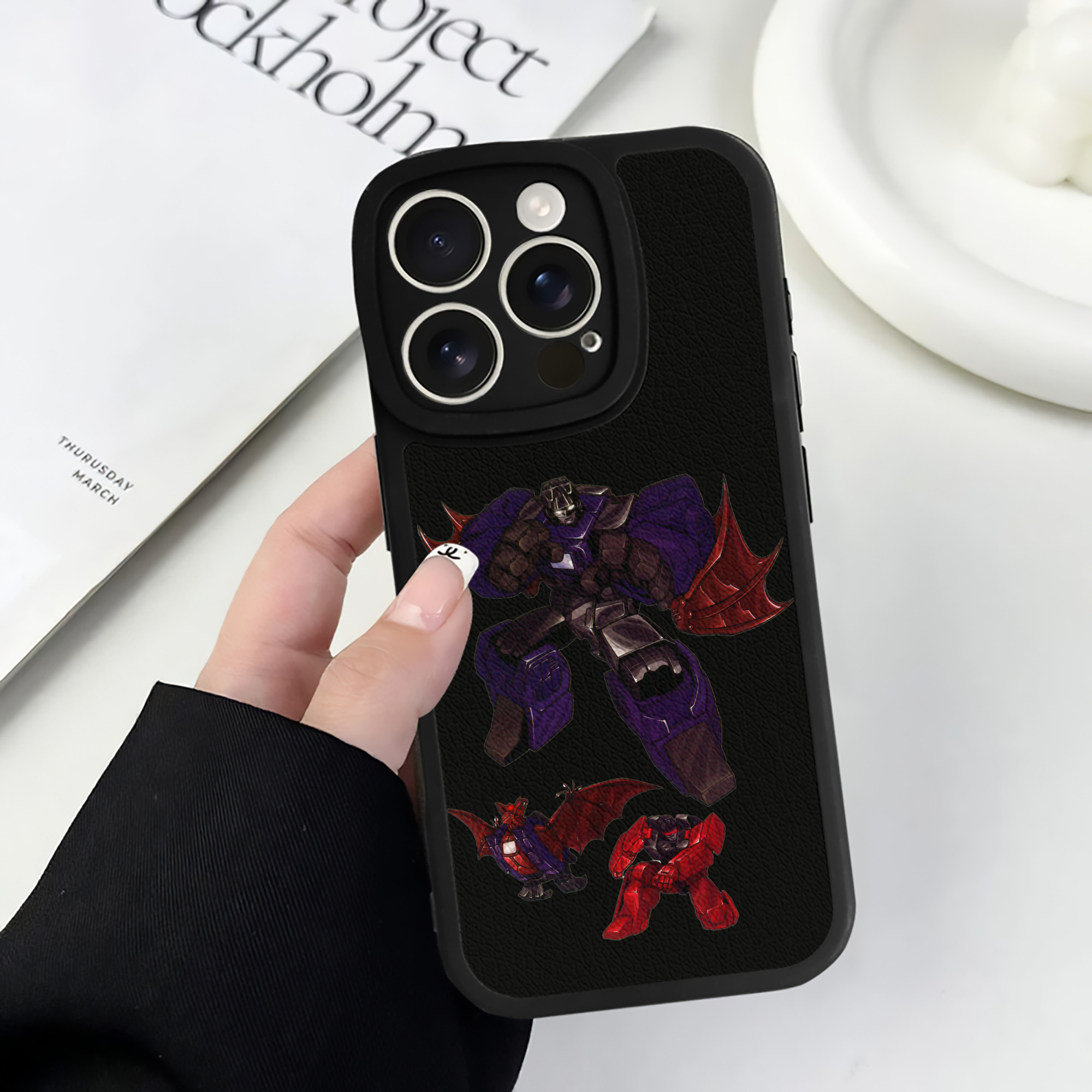 （画像用）  【iPhone 16シリーズ対応】シリコンスマホケース（レザー調） 材質：シリコン